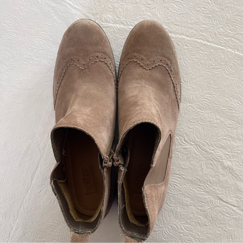 NWOB Hotter County Chelsea Boot Tan Suede US Size 9 - Picture 3 of 16
